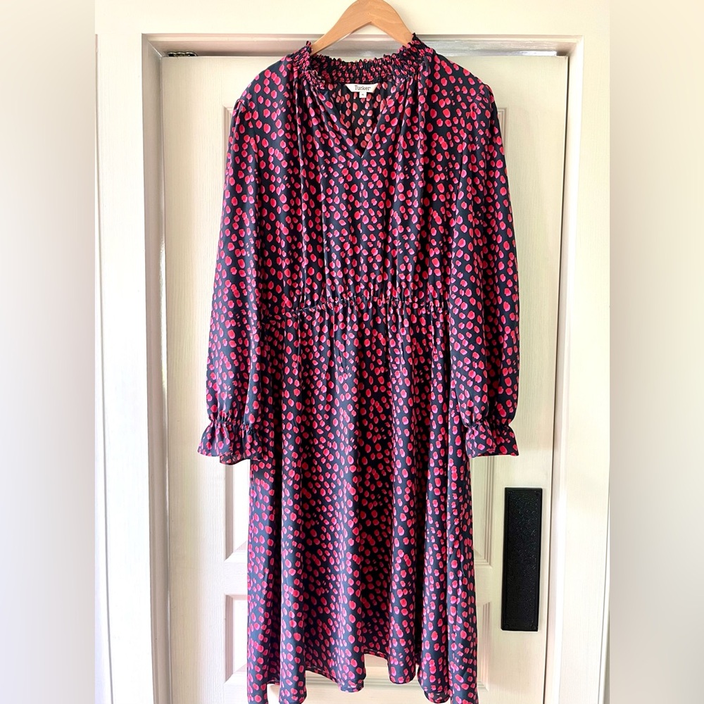 TUCKER NYC Stella Dress 100% silk midi (navy w/ pink dots) Pockets!! ($475 MSRP)